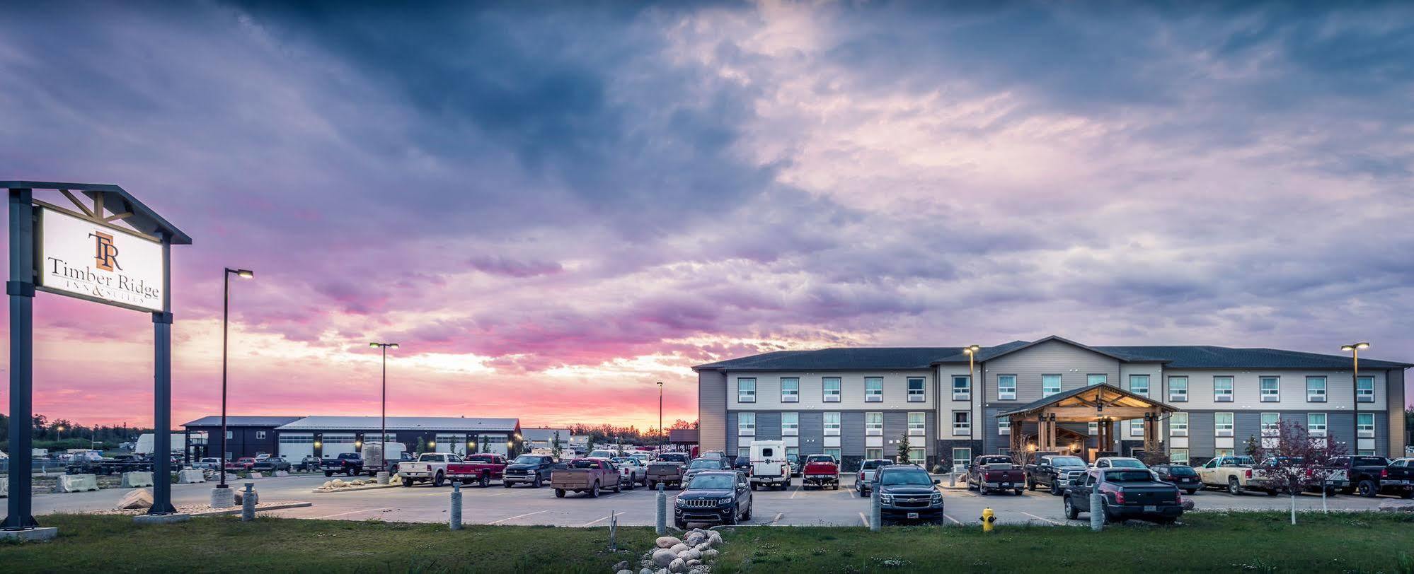 Timber Ridge Inn And Suites Fox Creek Exteriör bild